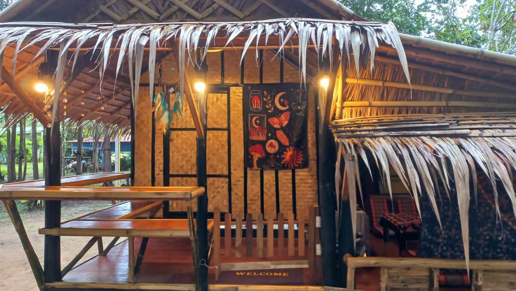 Bar Horizon Hostel Chumphon Exterior foto